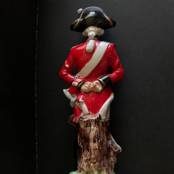 Vintage Ceramic,"1792 Officer 45th Foot", Cork Collectable Decanter & Music Box - Picture 3 of 6
